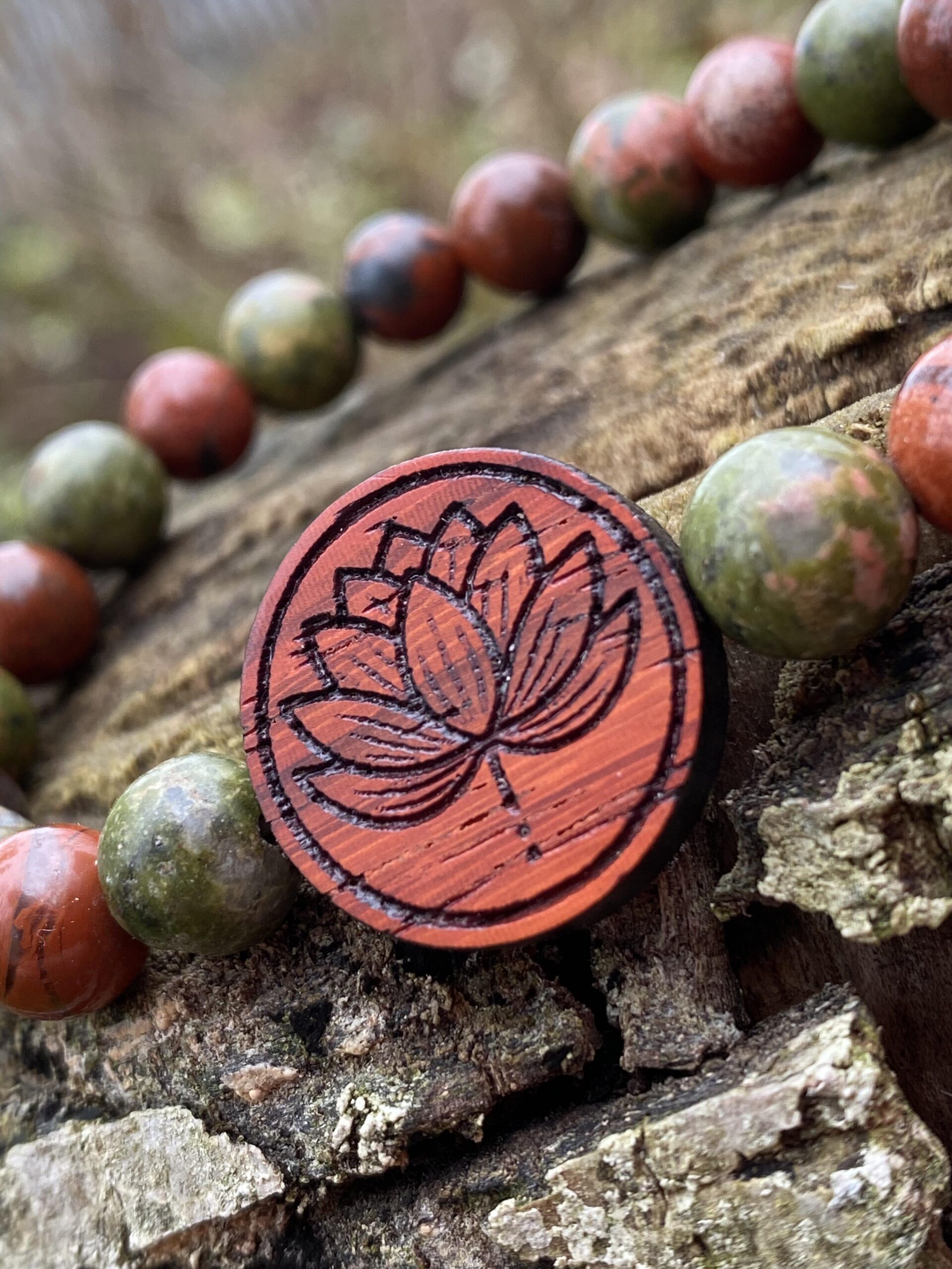 Náramek Lotosový květ - unakit, červený jaspis - Obrázek 2