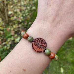 Náramek Lotosový květ - unakit, červený jaspis - Obrázek 3