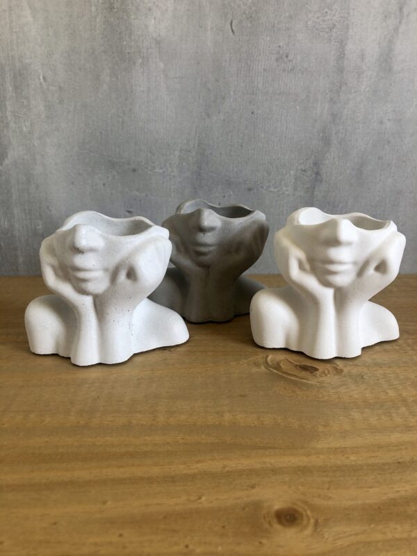 Váza hlava děravá - Obrázek 2