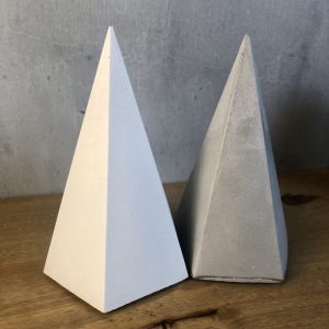 Stojánek na šperky jehlan - Obrázek 4