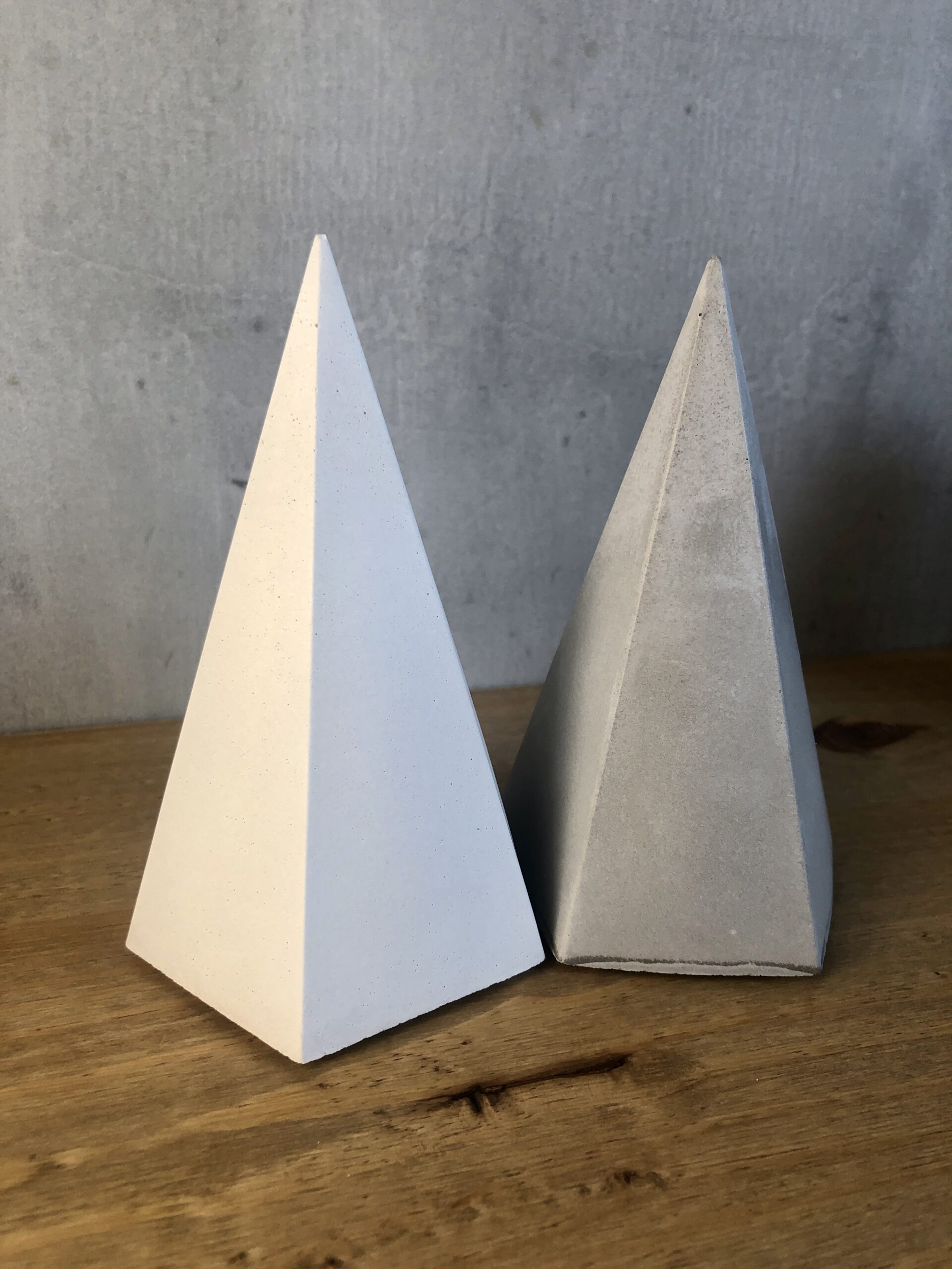 Stojánek na šperky jehlan - Obrázek 4