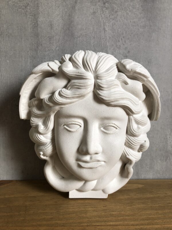 Betonová soška Medusa - Obrázek 2