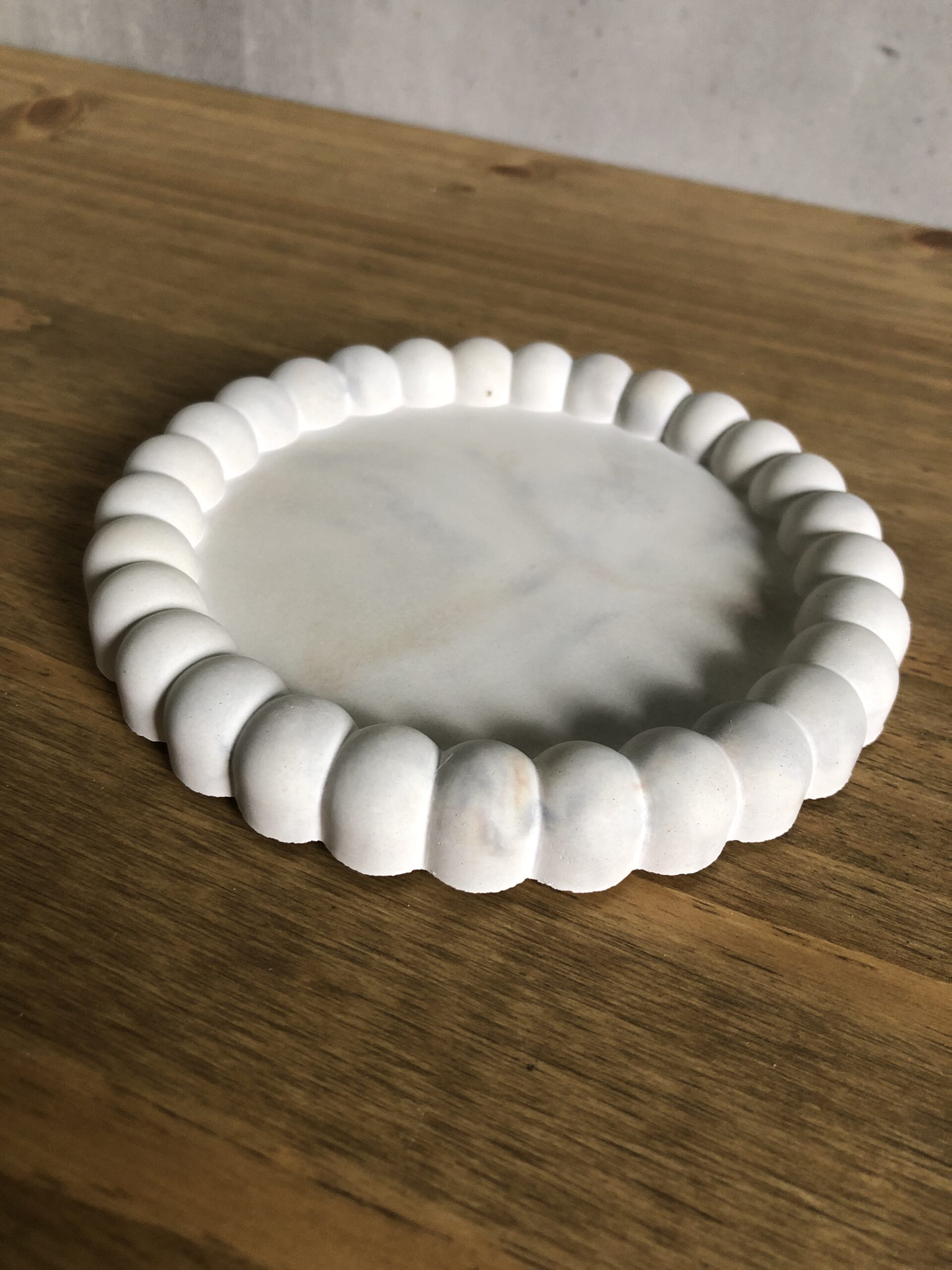 Tácek bublinkový kulatý 3 mramor - Obrázek 2