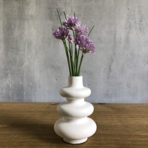 Betonová váza Vrstvená