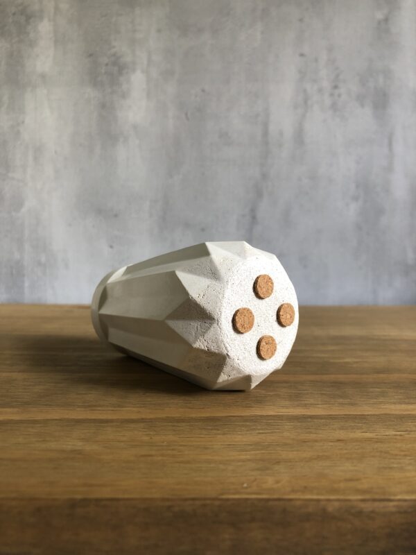 Betonová váza Krystal - Obrázek 4