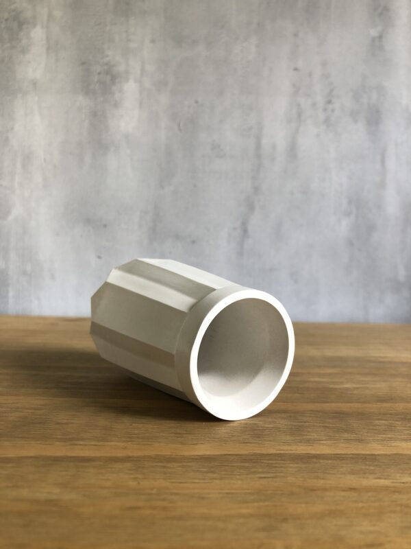 Betonová váza Krystal - Obrázek 3