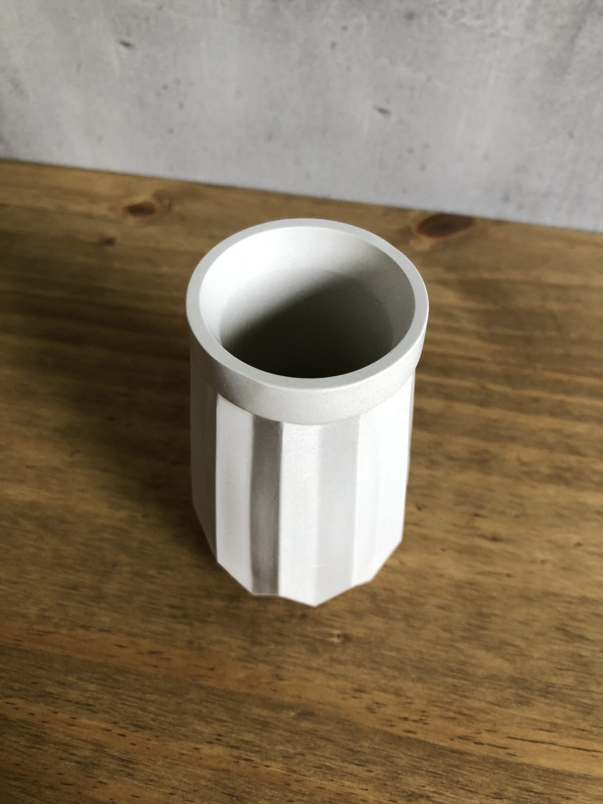 Betonová váza Krystal - Obrázek 5