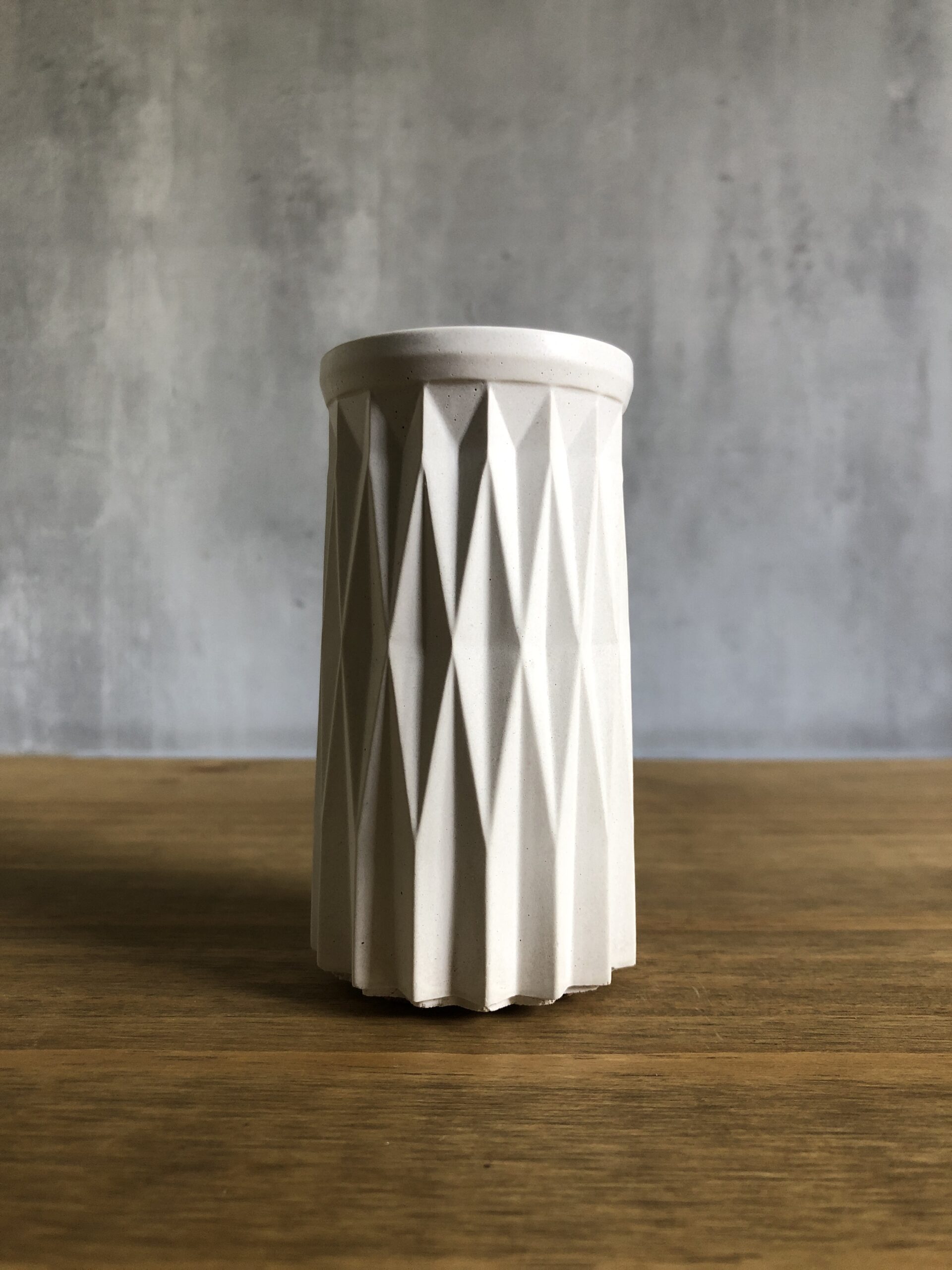 Betonová váza Emerald - Obrázek 2