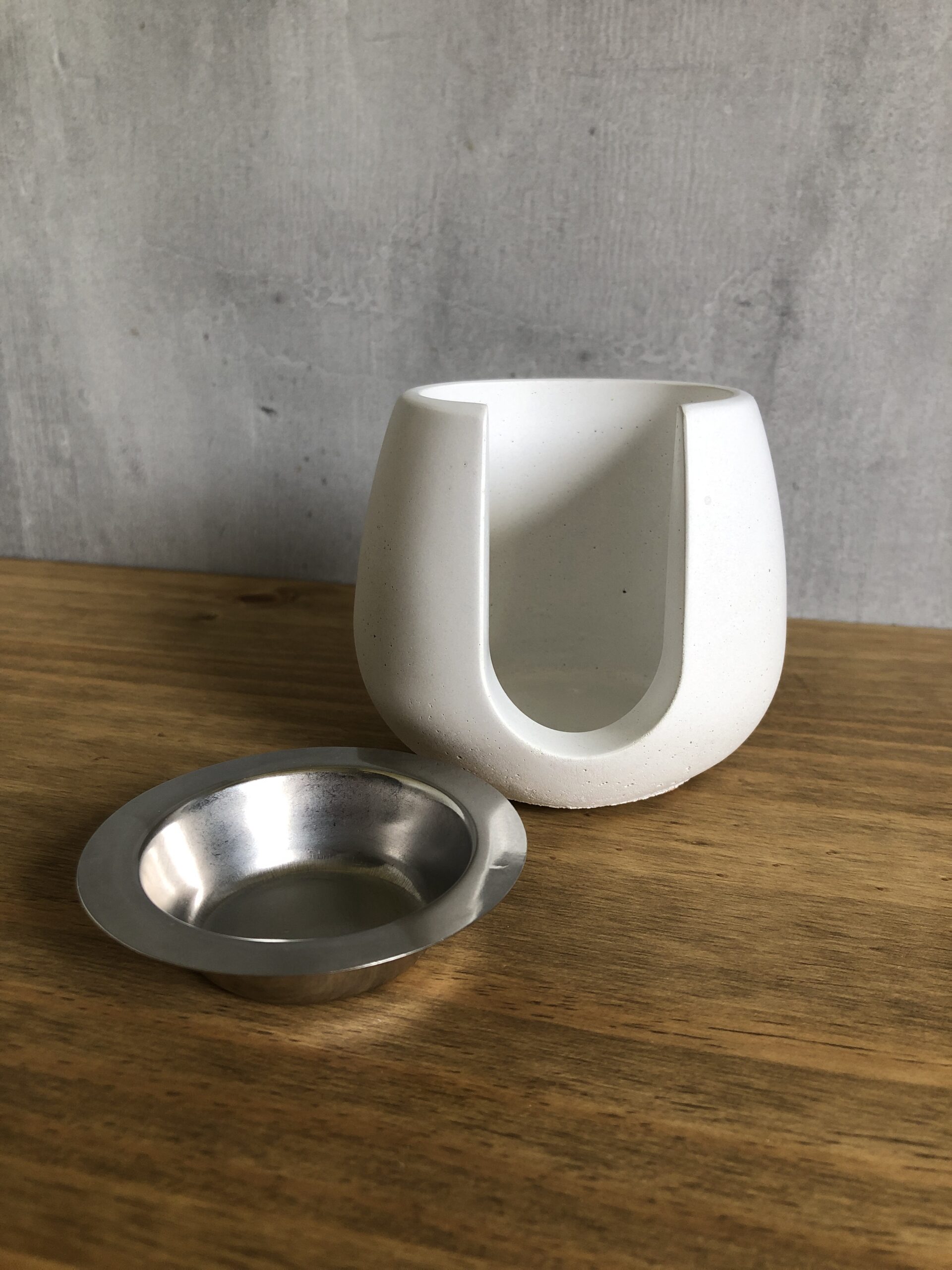 Betonová aromalampa minimalistická - Obrázek 2