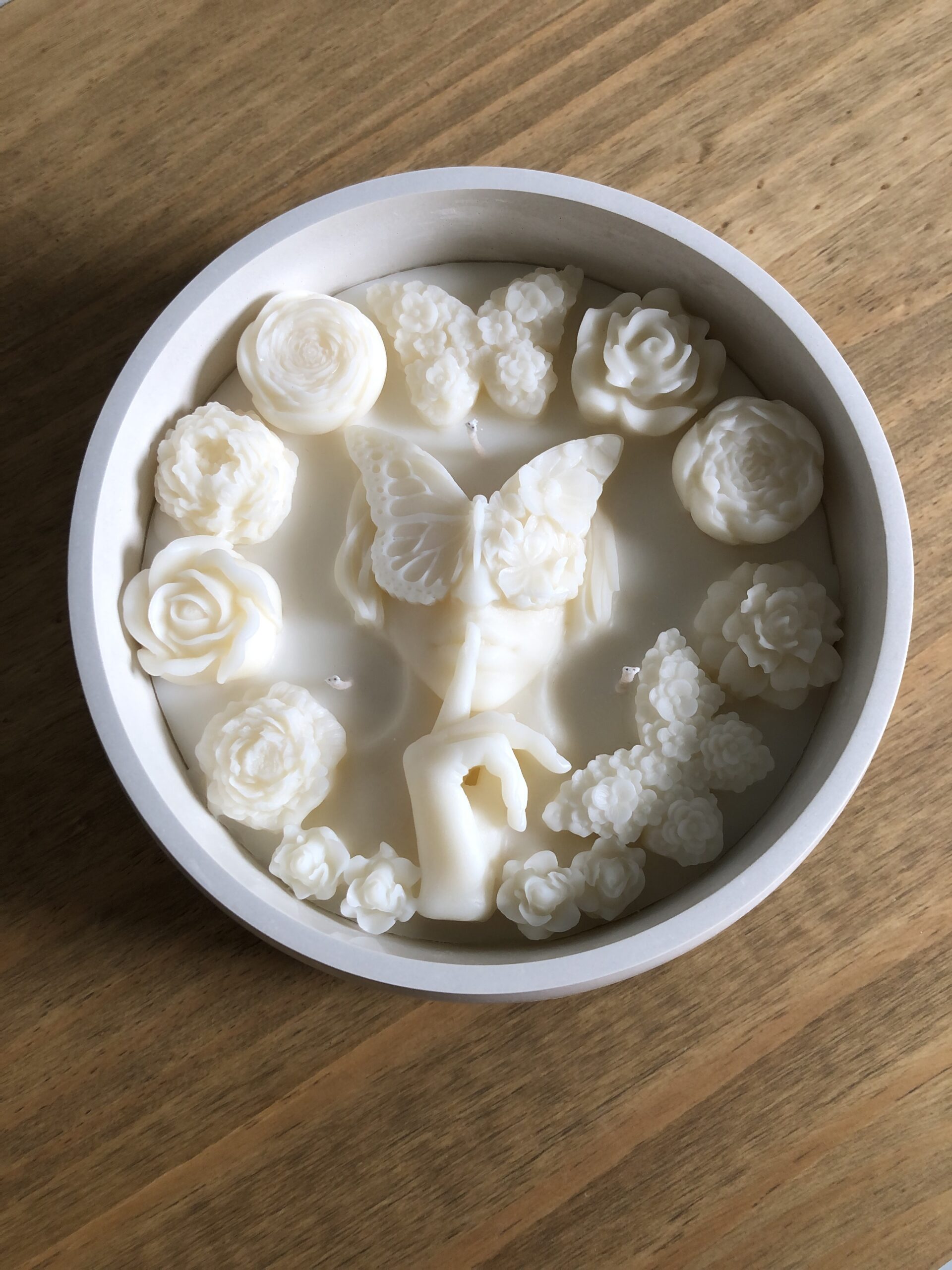 Květinová svíčka "pssst" v betonové míse - Obrázek 2