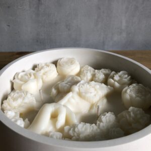 Květinová svíčka "pssst" v betonové míse - Obrázek 3