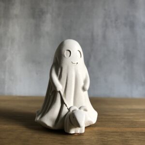 Duch s pejskem – betonová figurka - Obrázek 2