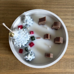 Svíčka – Zimní vesnička v betonu - Obrázek 2