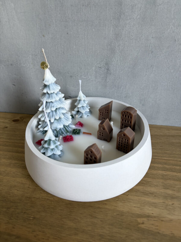 Svíčka – Zimní vesnička v betonu - Obrázek 3