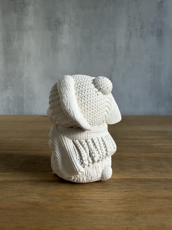 Betonová figurka – Zajíček v čepici - Obrázek 5