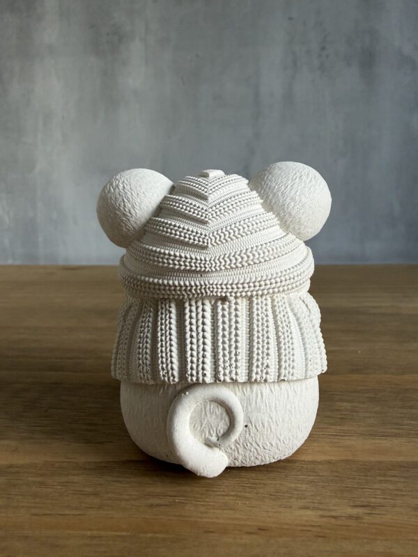 Betonová figurka – Myška ve svetru - Obrázek 4