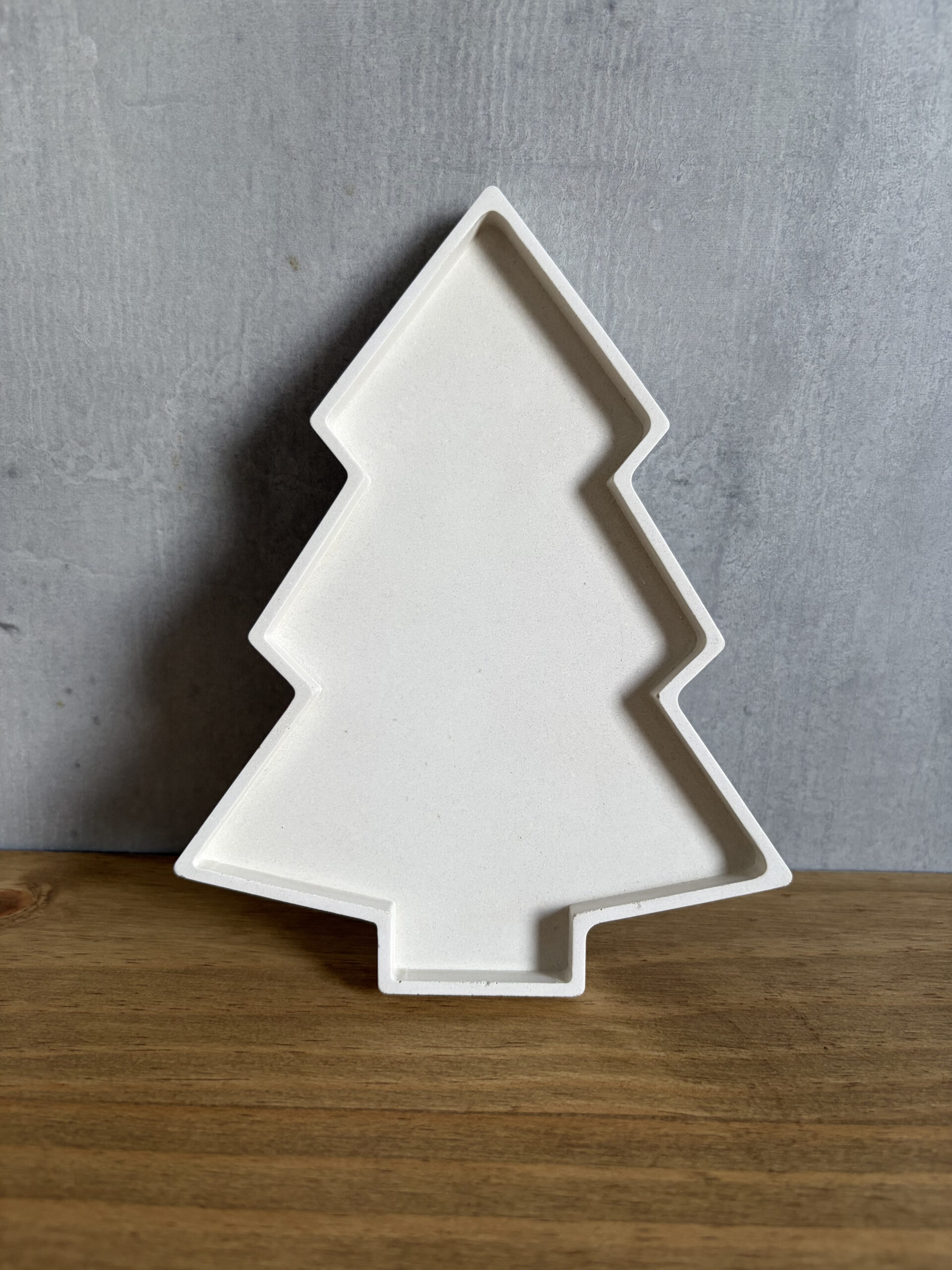 Betonový tác – Vánoční stromeček - Obrázek 1