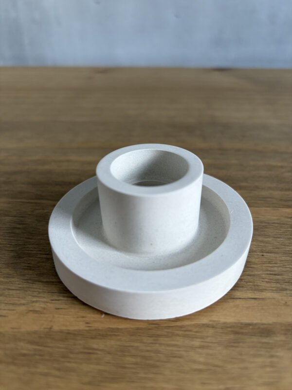 Betonový svícen – Minimal - Obrázek 1