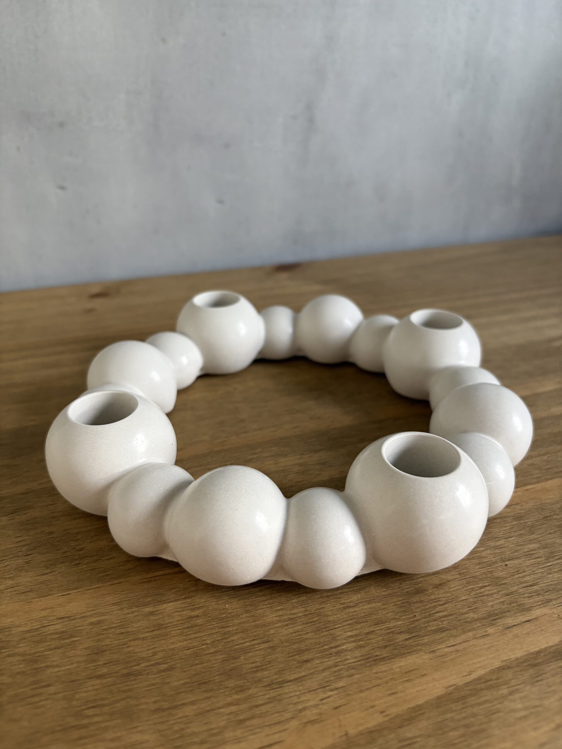 Betonový svícen na 4 dlouhé svíčky - Obrázek 1