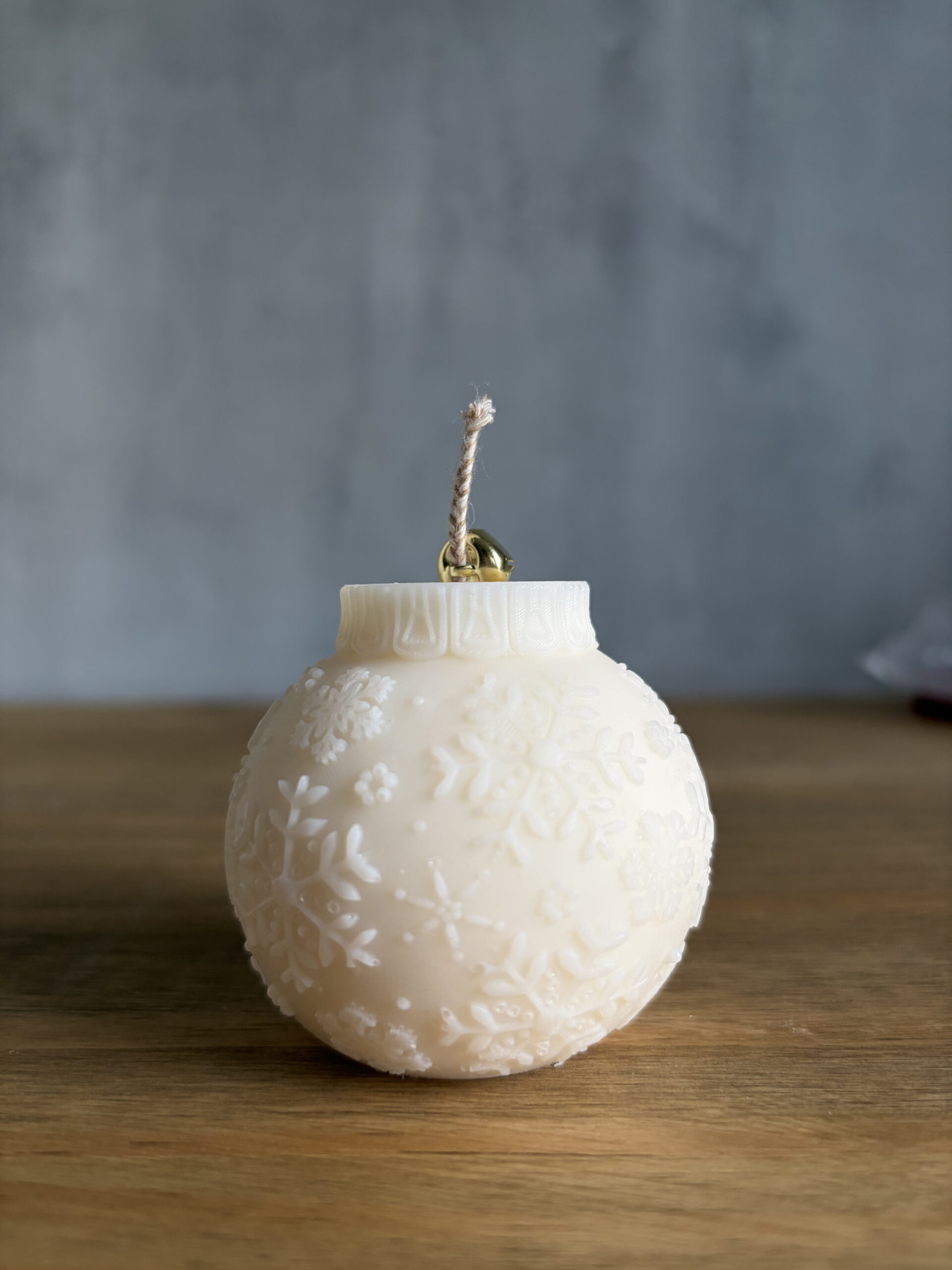 Vánoční svíčka ve tvaru baňky - Obrázek 1